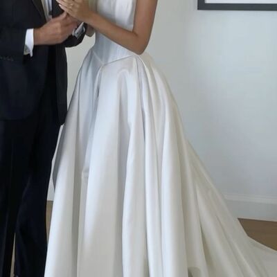 Simple ball gown strapless wedding dress bridal gown wedding gowns