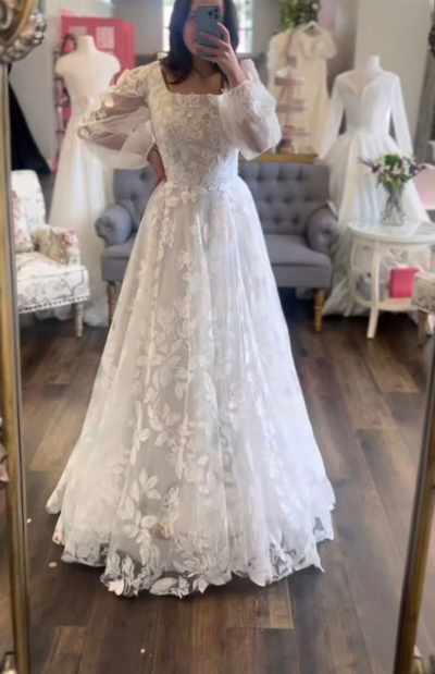 Modest Long Sleeve Lace Applique Classic A-Line Wedding Dress 