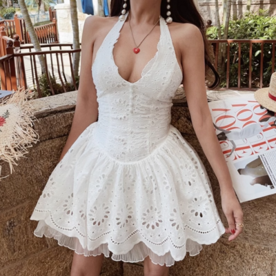 Sexy holiday lace embroidery girl halter neck slim dress