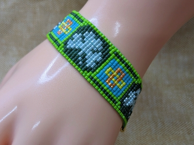 Pixel Bracelet - Lucky Clover