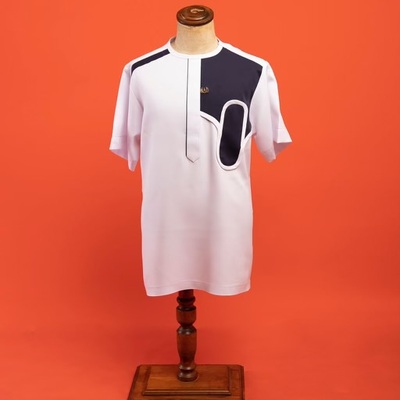 Male shirt size extra large