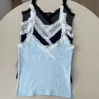 Lace V-neck camisole - Thumbnail 1