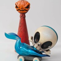 ArTToy by B.Peters (Circus Posterus) "Crimson Tall Greeter"  - Thumbnail 7