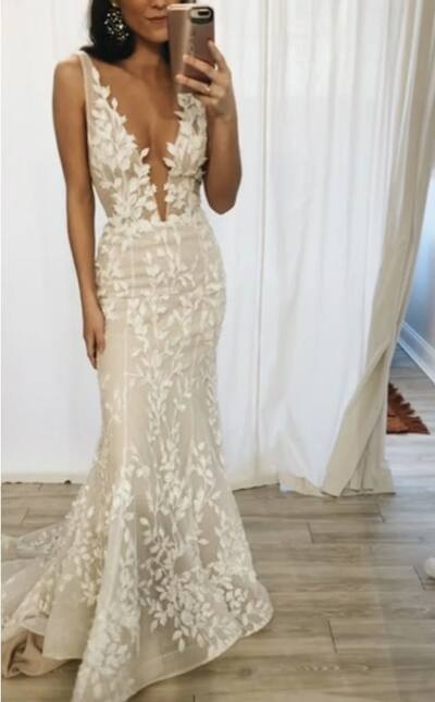 Elegant Sheath V Neck Lace Appliiques Wedding Dress Bridal Gown Wedding Gown