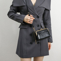 Women Horizontal Zipper Phone Bag Black - Thumbnail 1