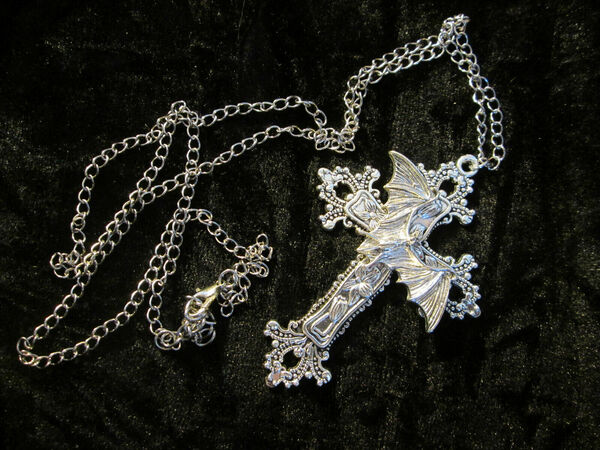 Vampire Crucifix Necklace