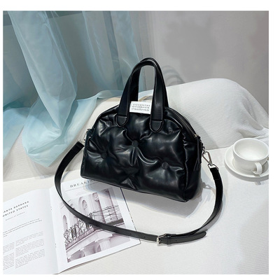 Ladies' boston pillow bag fashion handheld large capacity single shoulder crossbody bag black