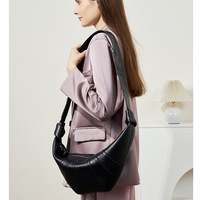 Sheepskin Diagonal Cross Bag Black - Thumbnail 1