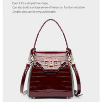 Women Genuine Leather Handbags Crocodile Pattern Handheld Cross Bag Red - Thumbnail 1