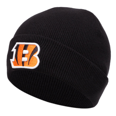 Embroidered winter warm woolen hat with letter b black - Thumbnail 3