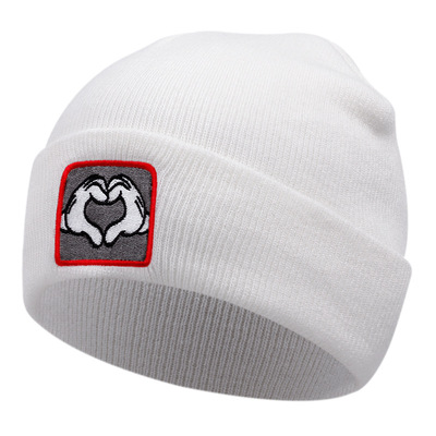 Mickey's heart embroidered knitted hat winter warm men's and women's outdoor knitted hat white - Thumbnail 1