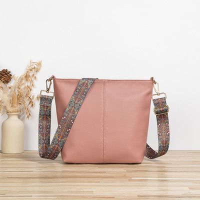 Women shoulder bag vintage crossbody purse handbag with leopard guitar strap hobo bag pink - Thumbnail 4