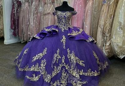 Purple Satin Off The Shoulder Quinceanera Dresses Gold Appliques Ball Gown Sweet Sixteen Prom Party Gowns Ruffels Tulle vestidos