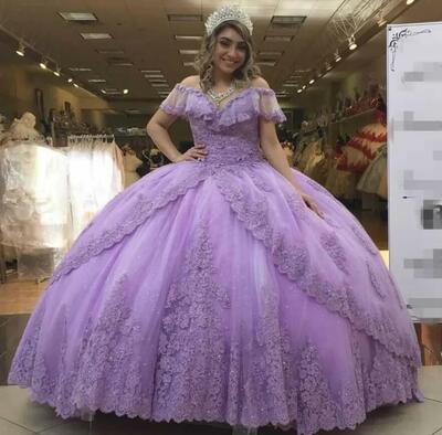 vestidos de 15 años Light Purple Quinceanera Dresses Short Sleeves V-neck Lace Beads Sequins Backless Sweet 16 Dress Ball Gown Prom