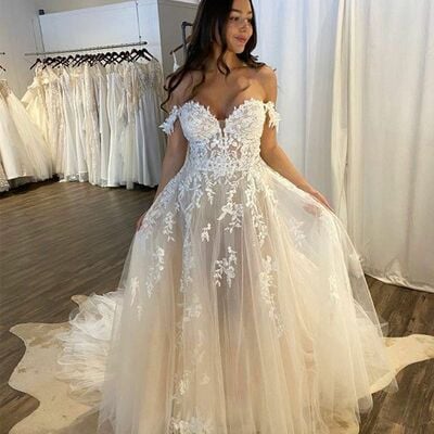 Plus size ball gown lace appliques wedding dress bridal gown wedding gown