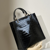 Ladies' Crocodile Patterned Cowhide Handbag Black - Thumbnail 1