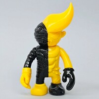 ArTToy & Draw by Mad Barbarians (Japan)  "DEATH BANANA " - Thumbnail 1