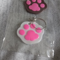 Cute Paw Keychains for Cat and Dog Lovers - Thumbnail 1