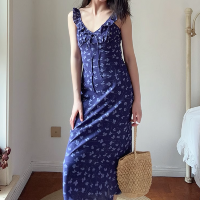 Sexy deep v-neck halter neck printed dress