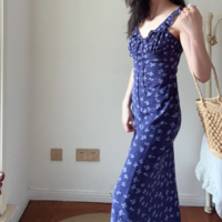 Sexy Deep V-neck halter neck printed dress - Thumbnail 3