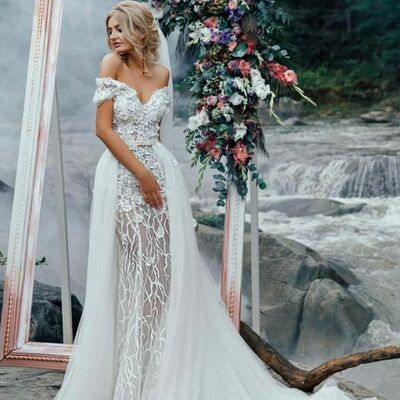 Elegant sheath  lace appliques beach boho wedding dress bridal gown wedding gown