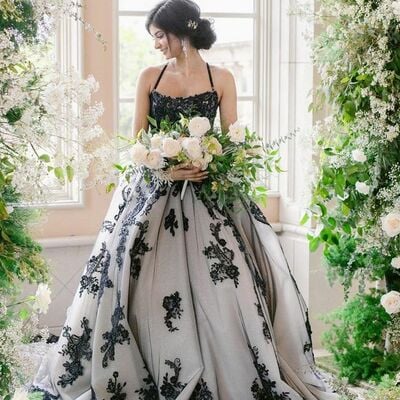 Elegant ball gown tulle black lace appliques wedding dress bridal gown wedding gown