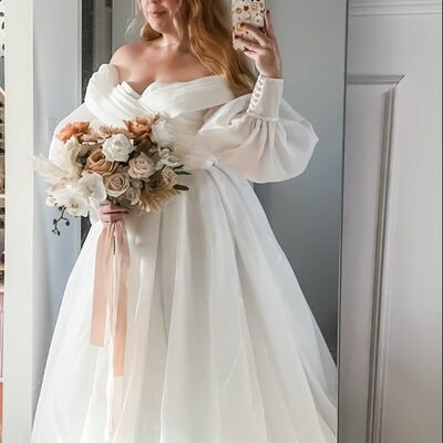 Plus size ball gown long sleeve wedding dress bridal gown wedding gown