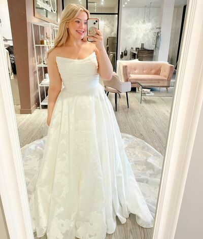 Plus Size Ball Gown Sleeveless Wedding Dress Bridal Gown Wedding Gown
