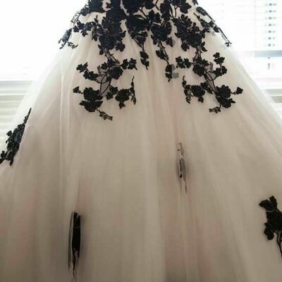 Black and ivory ball gown appliques wedding dress bridal gown wedding gown