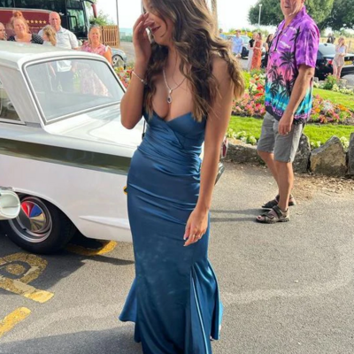 Charming blue v neck sleeveless back lace up prom dresses