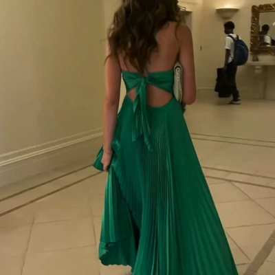 Spaghetti strap green satin open back evening dresses - Thumbnail 1