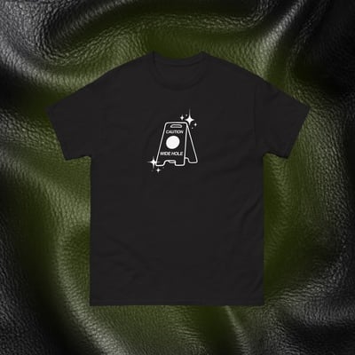Caution wide hole t-shirt 