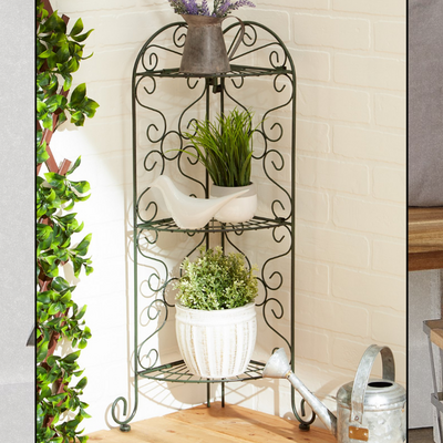 Corner plant stand