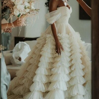 Elegant ball gown tiered beach boho wedding dress bridal gown wedding gown
