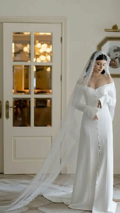 Elegant Sheath Off the Shoulder Wedding Dress Bridal Gown Wedding Gown