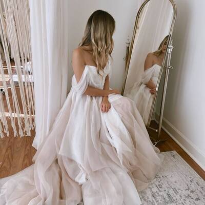 Simple sexy off the shoulder chiffon wedding dress bridal gown wedding gown