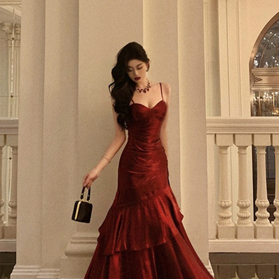 Beautiful burgundy straps satin long prom party dress - Thumbnail 1