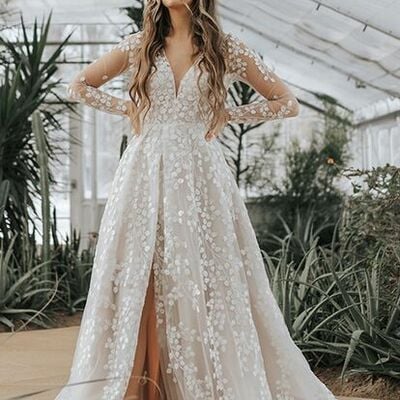 A line lace appliques wedding dress bridal gown wedding gown