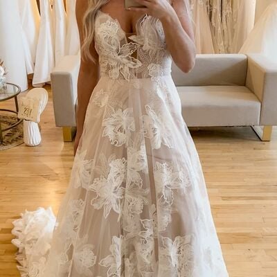 Plus size a line lace wedding dress bridal gown wedding gown