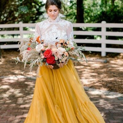 Simple a line yellow and white lace wedding dress bridal gown wedding gown