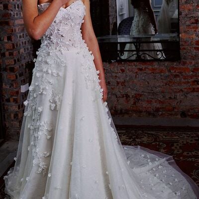 A line sweetheart lace appliques wedding dress bridal gown wedding gown