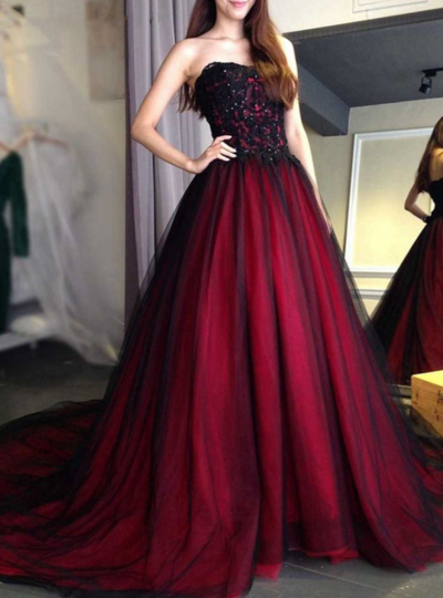 Classic Red and Black A Line Lace Prom Dresses