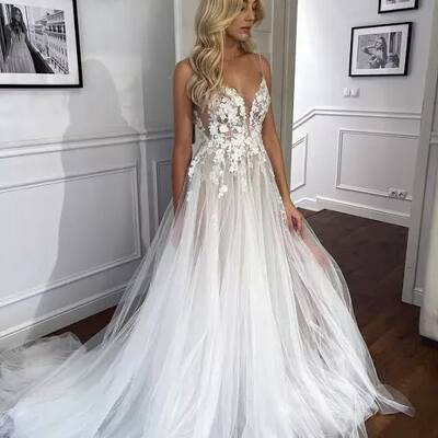 Sexy v-neck lace appliques tulle wedding dress bridal gown wedding gown