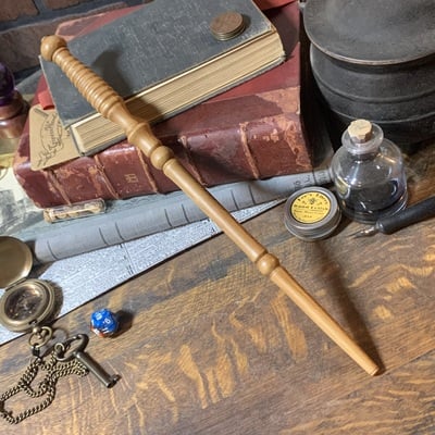 Sycamore wand 13 1/8th inch