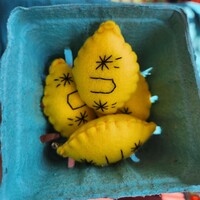 Felt Lemon keychain - Thumbnail 1