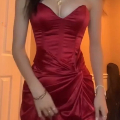 Sweetheart burgundy long evening dress with slit