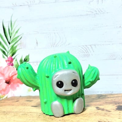 Cactus costume robot resin art toy figure kawaii desk friend gift