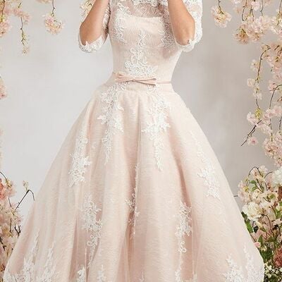 Tea-length lace wedding dress bridal gown wedding gown