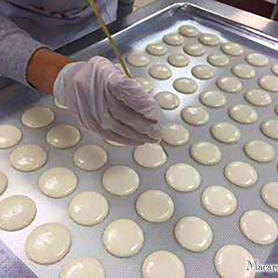 Gourmet Macarons Gift Box - 24 Pack | Assorted French Macarons and Coconut Macaroons in Elegant Gift Packaging - Thumbnail 2