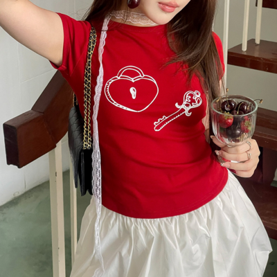 Heart key red cropped top